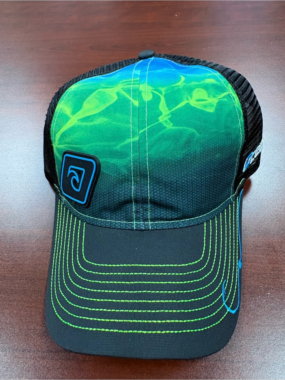 Reef Men's Blue-Green Gradient Trucker Hat with Black Mesh